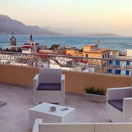 La Terrazza Dei Colori Bed & Breakfast Gaeta Exterior photo