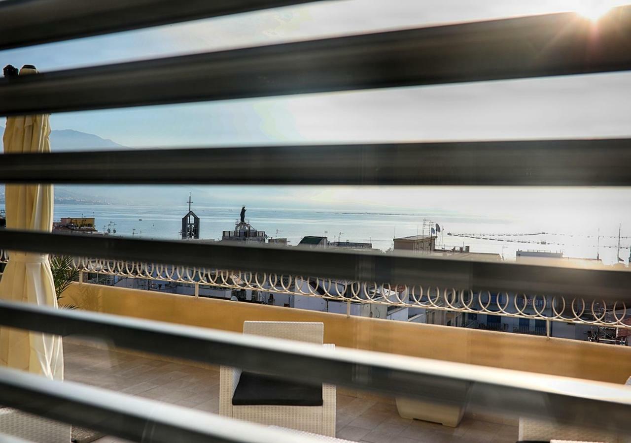 La Terrazza Dei Colori *